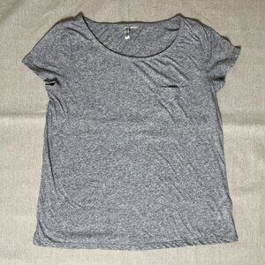 H&M Divided | Heather Gray Pocket Tee | Small